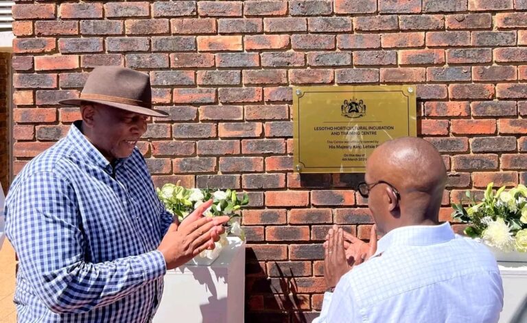 The King inaugurates the Horticultural Incubation Centre